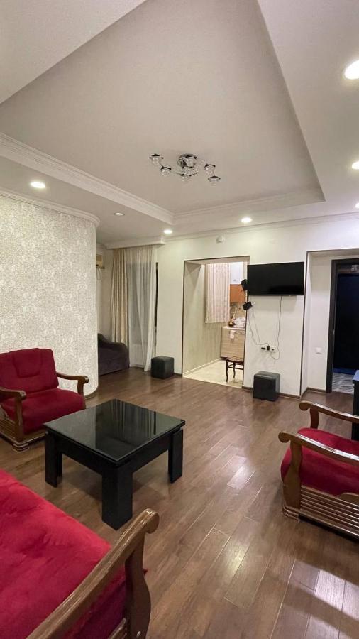 Elegant Modern Apartment Tbilisi Exterior photo